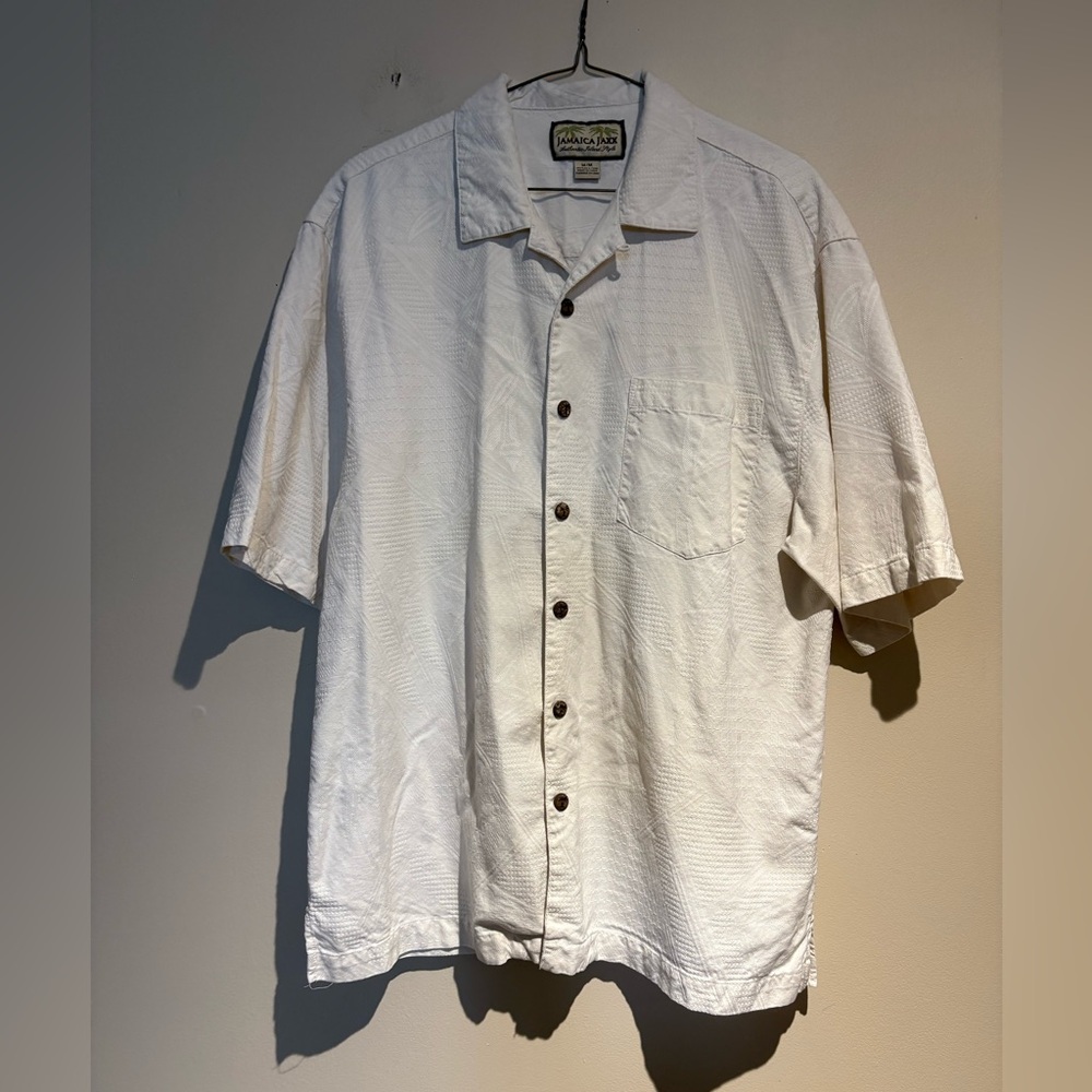 100% Silk Jamaica Jaxx Button Down Short Sleeve Shirt Size Medium